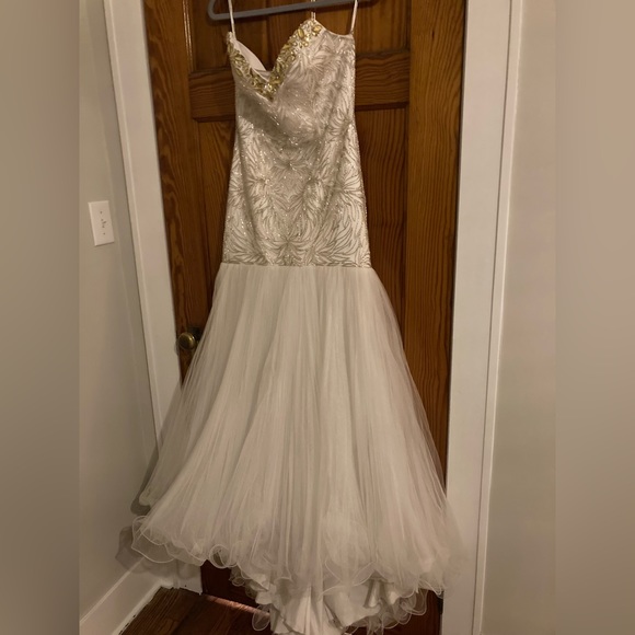 Gorgeous Sherri hill dress 👗 - Picture 7 of 8